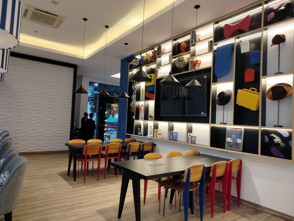 Moritz Biz Gandaria Hotel Jakarta Ngoại thất bức ảnh