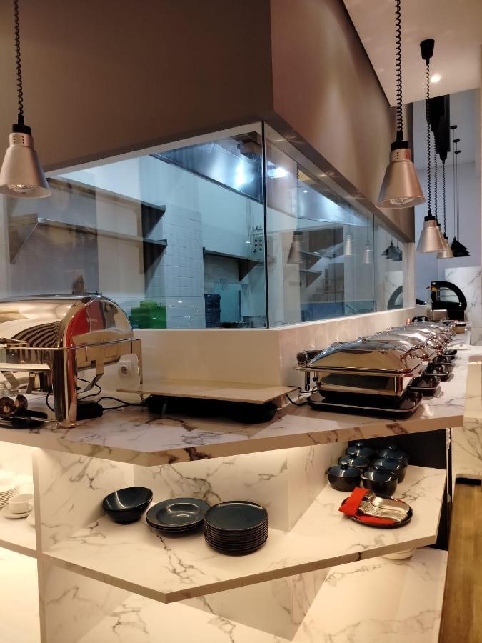 Moritz Biz Gandaria Hotel Jakarta Ngoại thất bức ảnh